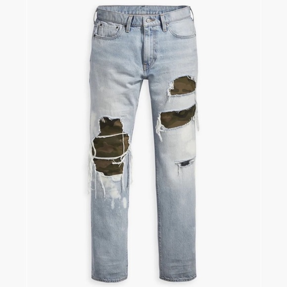 NWOT - Levi’s 502 Taper Hi-Ball Camo Shred Jeans - Size 36
